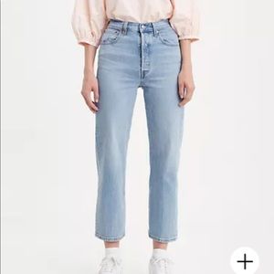 Levi Ribcage Straight Ankle Jean (28)